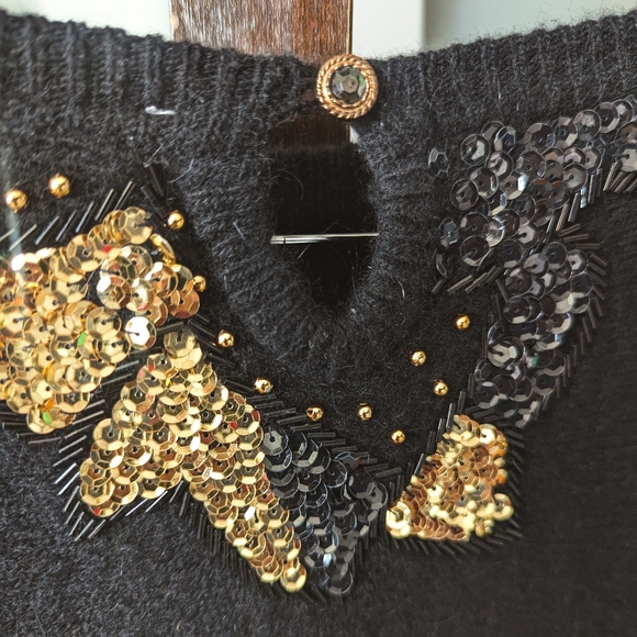 📼Vintage 80s Jane Ashley Black Lamb Wool & Angora Sequined Sweater - Small - Picture 10 of 14